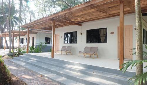 Bungalow with Sea View