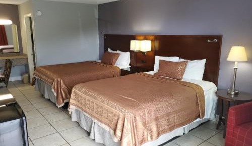 Queen Room with Two Queen Beds - Non-Smoking