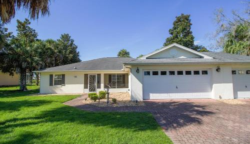 Four-Bedroom Holiday Home