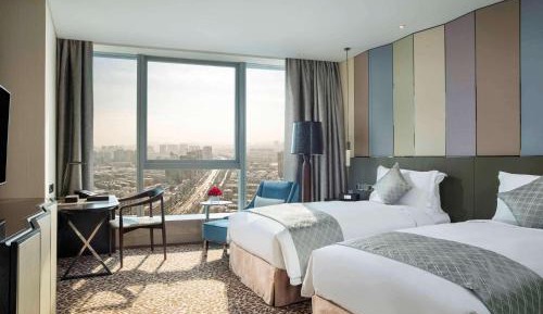 Luxury Twin Room with City View