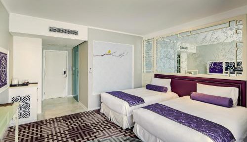 Deluxe Twin Room with City View