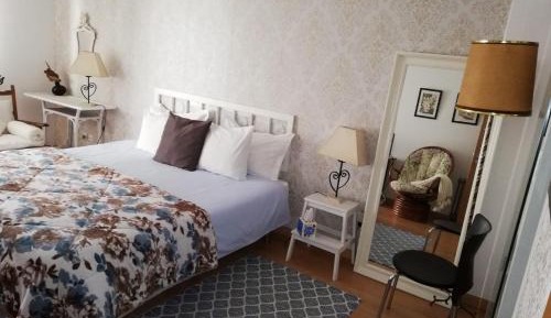 Single Room with Private Bathroom
