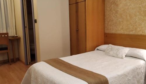 Room #40952102