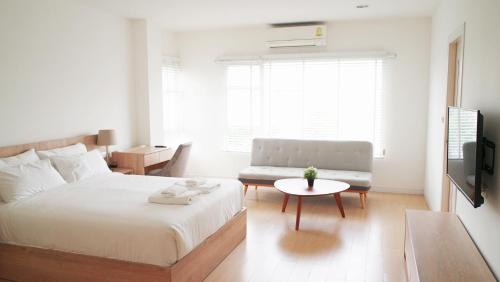 Large Single Room