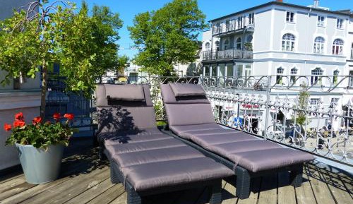 One-Bedroom Apartment with Terrace 5