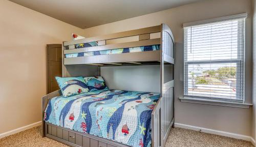 Four bedroom holiday home 