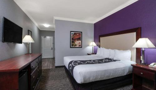 King Room - Non-Smoking