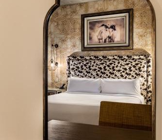 Standard Queen Room with Two Queen Beds