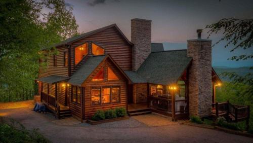 Five-Bedroom Holiday Home