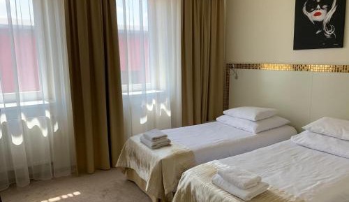 Deluxe Double or Twin Room