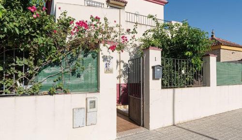 Three-Bedroom Holiday Home 