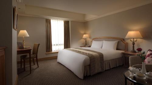 Superior King Room