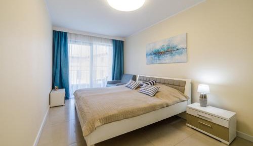 One-Bedroom Apartment -B17