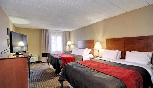 Queen Room with Two Queen Beds - Accessible/Non-Smoking 