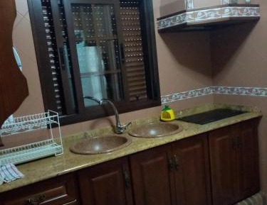 Apartment with Mountain View