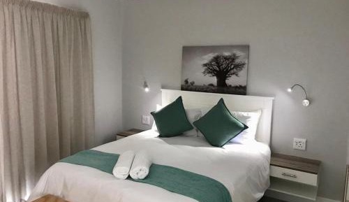 Twin Room with Private Bathroom