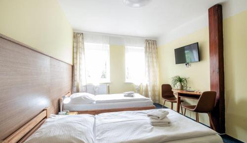 Twin Room with Private Bathroom