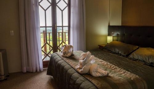 Suite with Mountain View