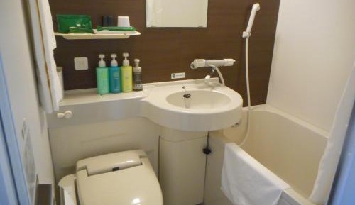 Single Room with Private Bathroom - Non-Smoking - West Building