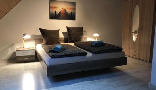 Double or Twin Room with Shared Bathroom