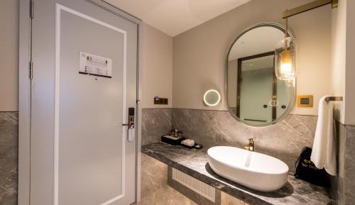 Privilege Twin Room
