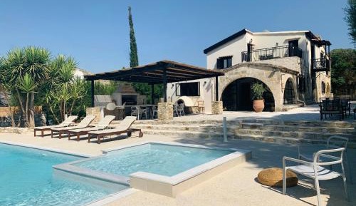 Deluxe Villa