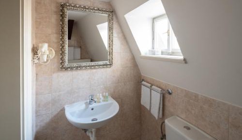 Maisonette with City View