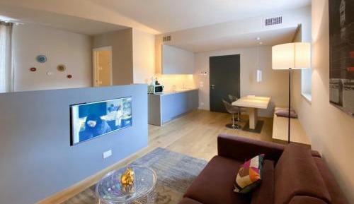 Studio Apartment