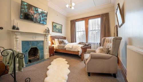 Standard Queen Room