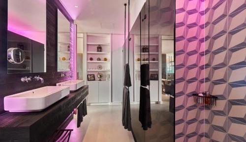 Deluxe Suite with Sea View