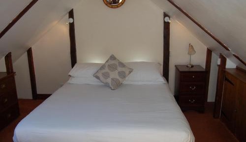 One-Bedroom Cottage