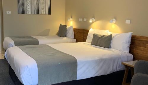 Deluxe Queen Room