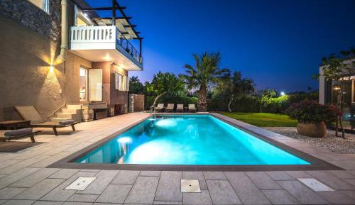 Four-Bedroom Villa with Private Pool