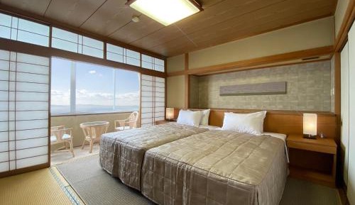 Twin Room with Tatami Area and Shower - Non Smoking