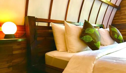 Cottage with Garden View