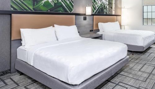 Standard Room with Two Queen Beds