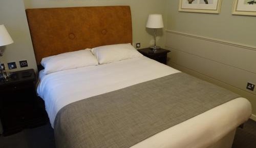 Superior Family Room (Sleeps 2 adults and 2 children)