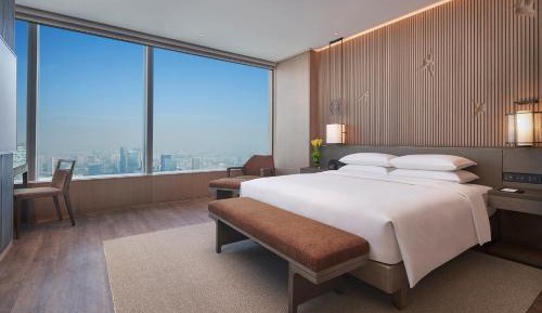 Grand King Suite
