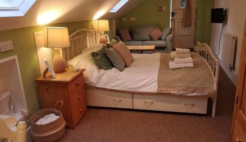 Deluxe Double Studio