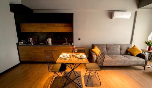 Deluxe Apart Room with Mountain View- Ski Transfer Package