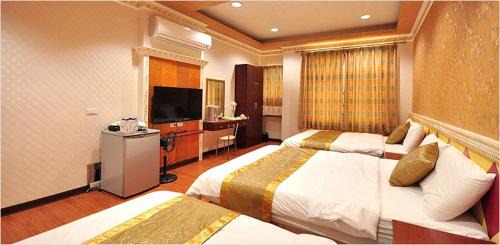 Family Room with Private Bathroom
