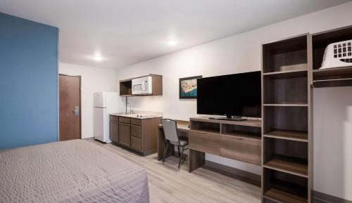 QUEEN SUITE