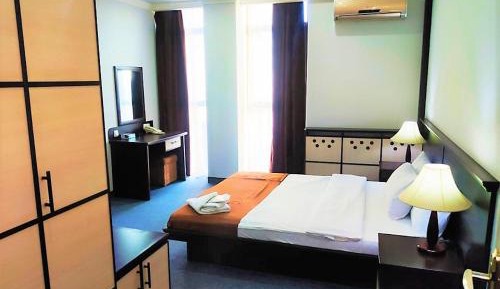 Single Room with Private Bathroom