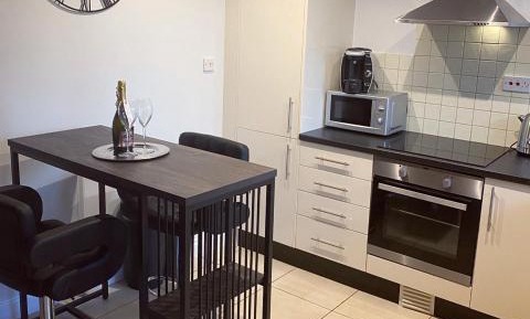 One-Bedroom Cottage Without Hot Tub