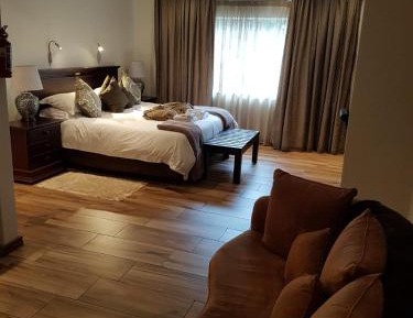 Deluxe Double or Twin Room