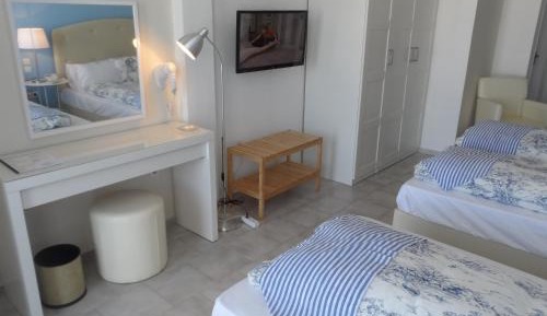 Studio with Side Sea View (3 Adults)