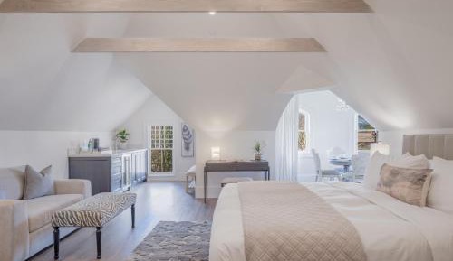 Superior King Suite