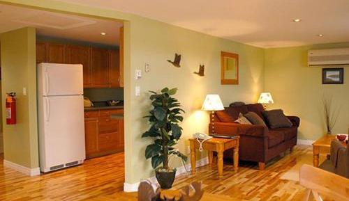 Deluxe Queen Suite with Ocean View