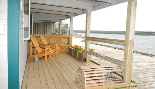 Queen Suite with Ocean View - Disability Access