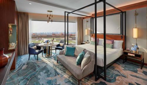 Mandarin King Room 